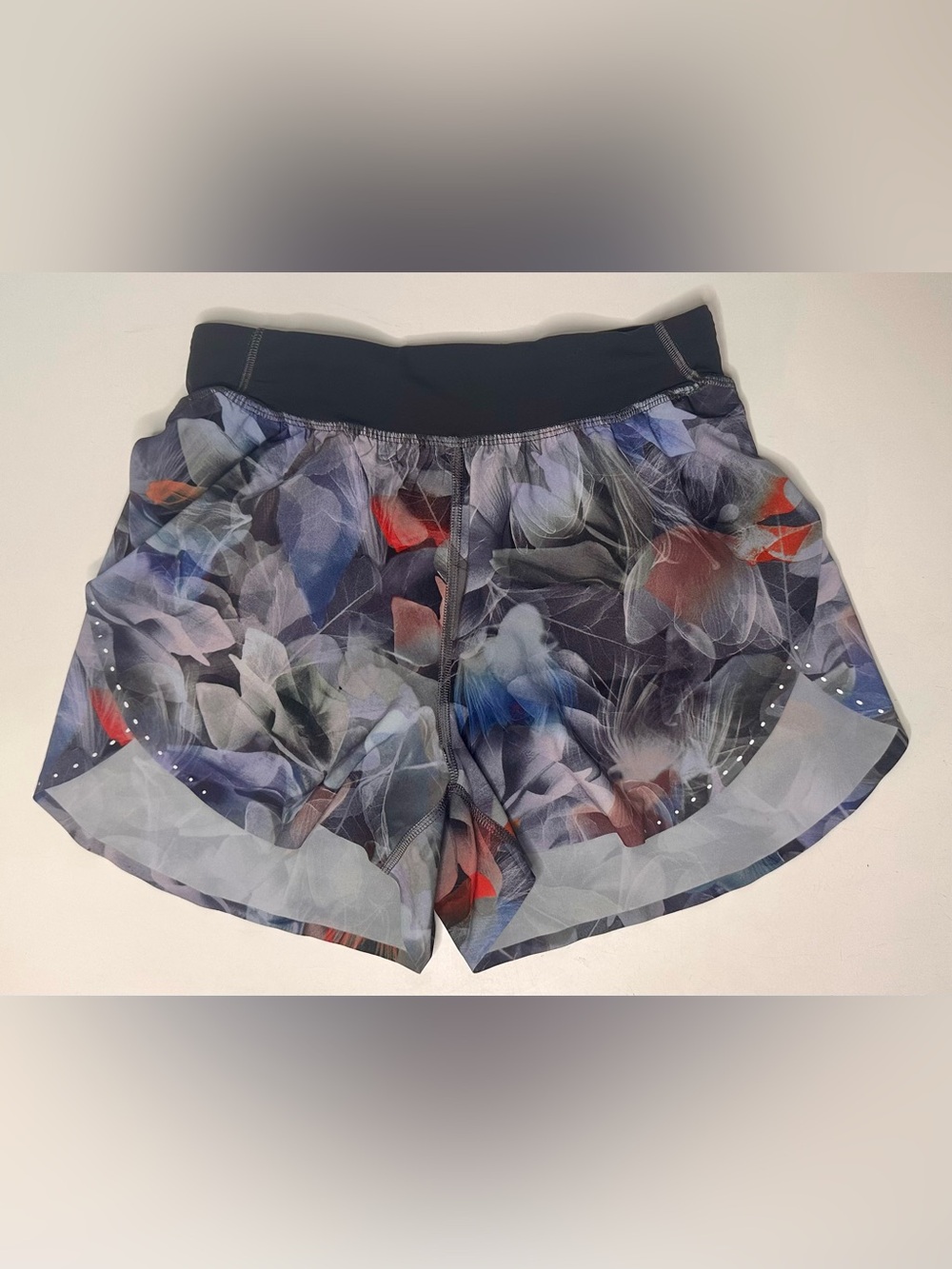 Lululemon Fast and Free Reflective HR Shorts Luminescent Floral Multi Size 2